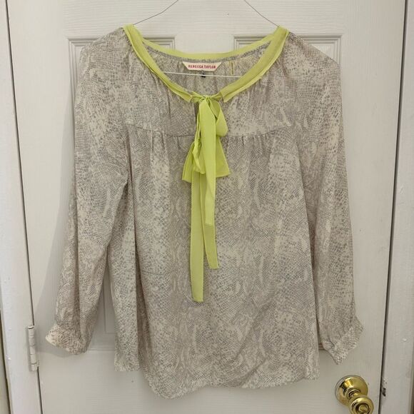 Rebecca Taylor Tops - Rebecca Taylor 100% Silk Snake Print Blouse Tie Bow Detail Size 6 Gray Long